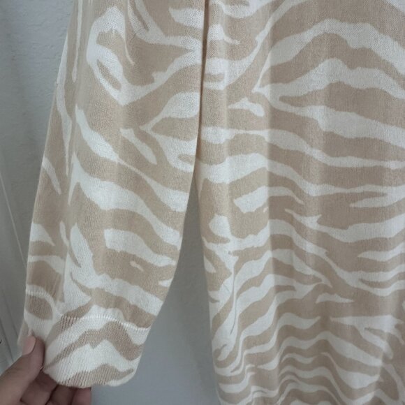 Old Navy Cardigan Sweater Womens 2X Beige White Zebra Print ButtonUp Cotton READ - Picture 2 of 12